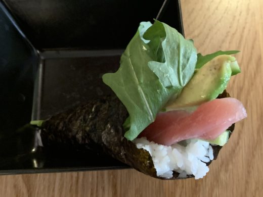 2002. Temaki Mit Tuna + Avocado