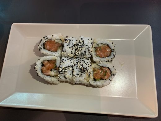 222. Spicy Lachs Roll